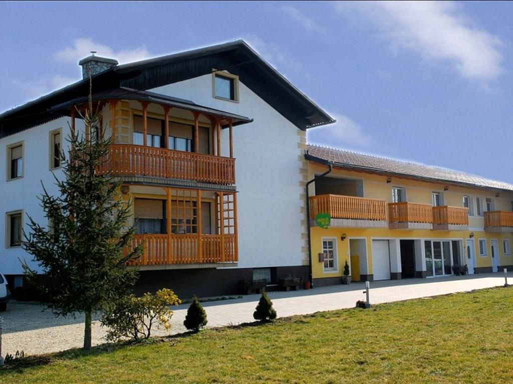 Tourist Farm Salamun Villa Banovci Buitenkant foto